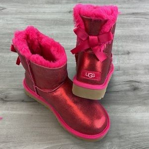 🍁 UGG 🍁 BAILEY BOW REDISH GLISTEN BOOT